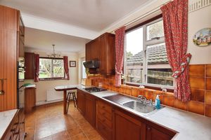 Photo 8- click for photo gallery